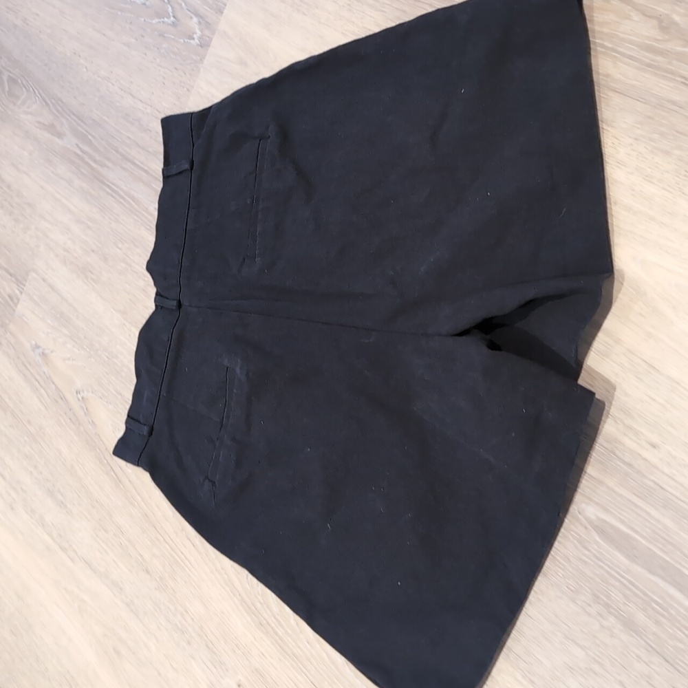 Oak and Fort High Rise Black Tailored Shorts - Picture 8 of 9